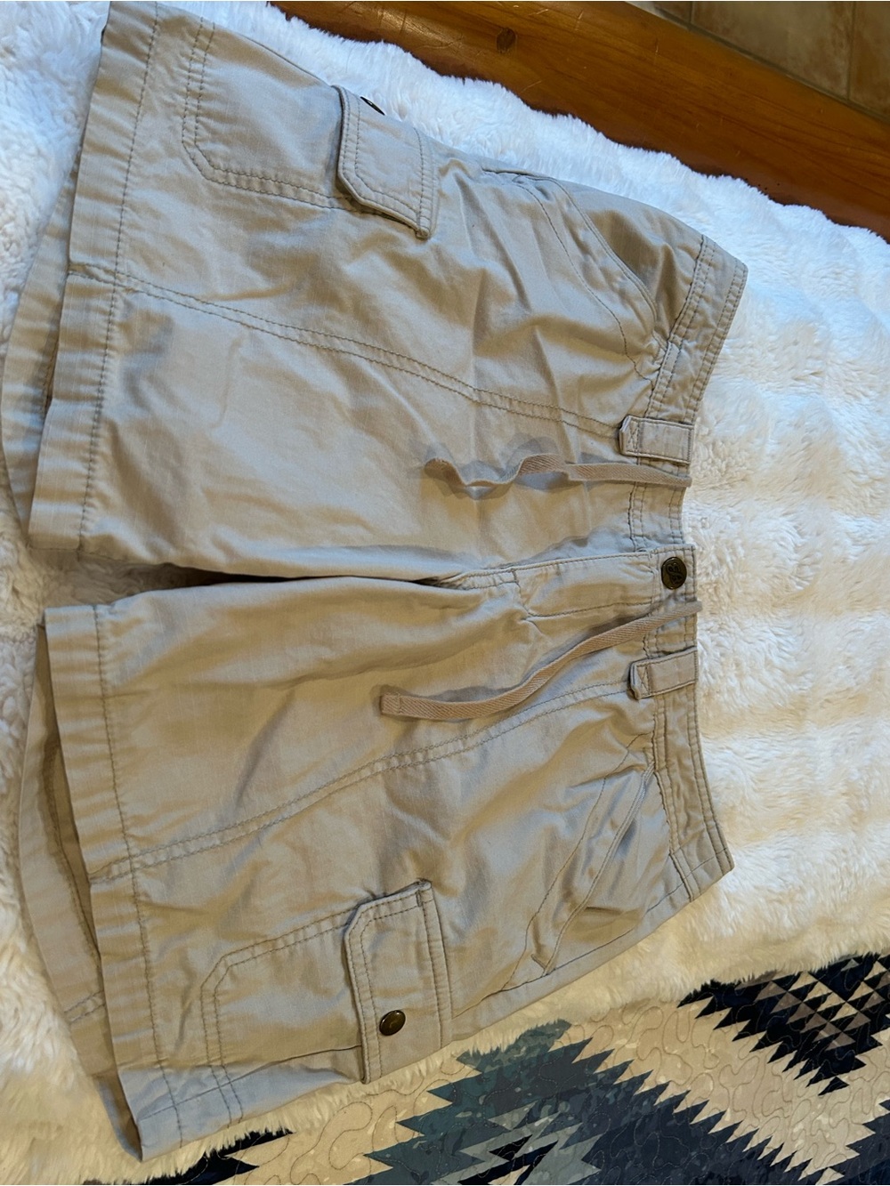 Eddie Bauer Women’s Tan Cargo Shorts